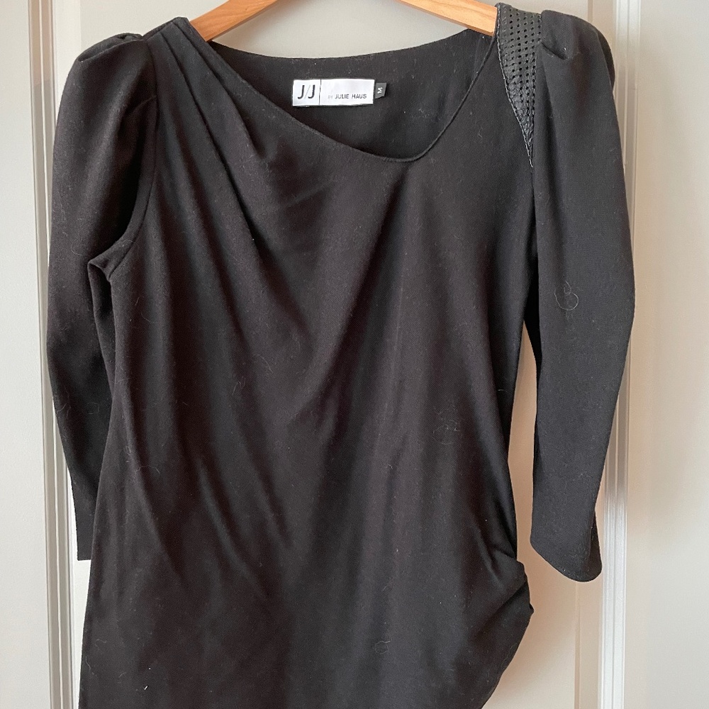 J/J by Julie Haus Asymmetrical Top Sz. Med